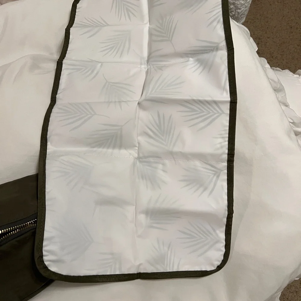 Green Belt Diaper Bag - Picture 14 of 14